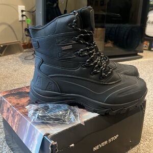 NWT Men’s Black Waterproof insulated construction, hiking, snow boots